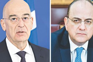 Οι αιχμές Δένδια διχάζουν τη Ν.Δ.